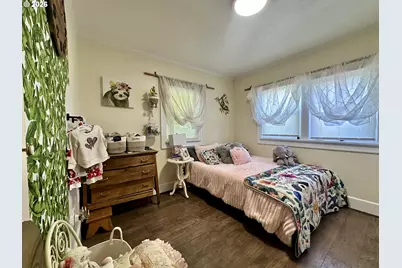 10303 S D St, Island City, OR 97850 - Photo 29