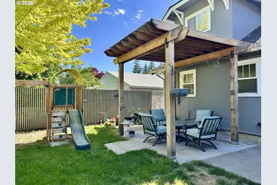10303 S D St, Island City, OR 97850 - Photo 7