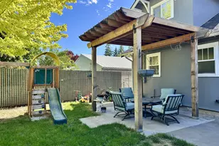 10303 S D St, Island City, OR 97850 - Photo 7