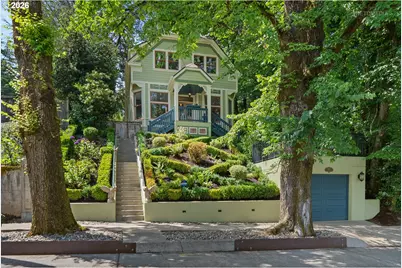 2104 SW Spring St, Portland, OR 97201 - Photo 1