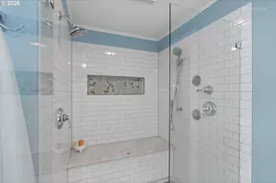 2104 SW Spring St, Portland, OR 97201 - Photo 25