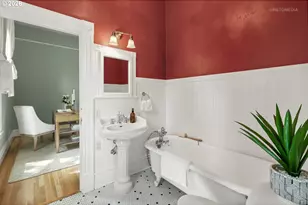 2104 SW Spring St, Portland, OR 97201 - Photo 19