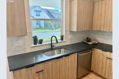 8265 SE Quincy St, Hillsboro, OR 97123 - Photo 5