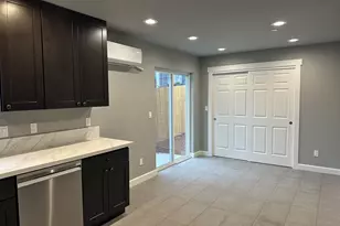 4831 SE 118th Pl SE, Portland, OR 97266 - Photo 3