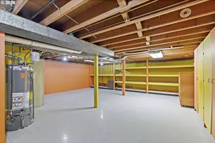 1745 SE Brookwood Ave, Hillsboro, OR 97123 - Photo 23