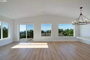 110 Crescent St, Tillamook, OR 97141 - Photo 7