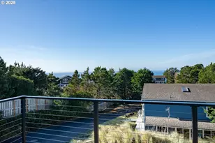 110 Crescent St, Tillamook, OR 97141 - Photo 9