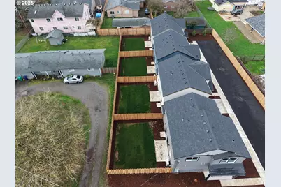 14718 SE Powell Blvd, Portland, OR 97236 - Photo 17