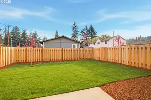 14718 SE Powell Blvd, Portland, OR 97236 - Photo 13