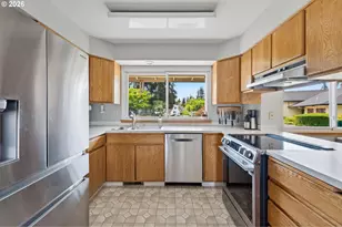 4065 SW 91st Ct, Portland, OR 97225 - Photo 15