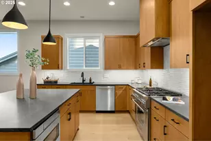 12871 SW Sunny Ter, Tigard, OR 97223 - Photo 15