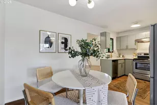 12019 NE Sacramento St, Portland, OR 97220 - Photo 13