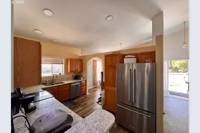 5469 NE Voyage Ave, Lincoln City, OR 97367 - Photo 17
