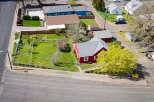 1411 G St, The Dalles, OR 97058 - Photo 3