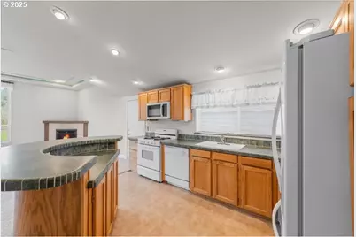 164 Jacob Hale Way, Roseburg, OR 97471 - Photo 11