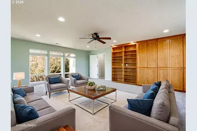 1077 SE Dogwood Ln, Gresham, OR 97080 - Photo 33