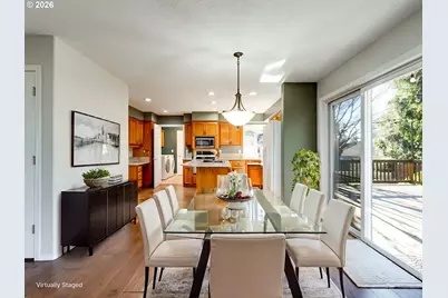 1077 SE Dogwood Ln, Gresham, OR 97080 - Photo 9