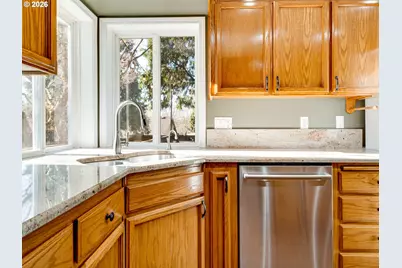 1077 SE Dogwood Ln, Gresham, OR 97080 - Photo 15