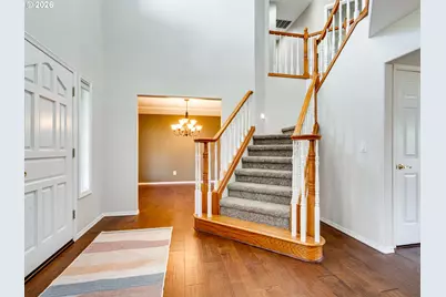 1077 SE Dogwood Ln, Gresham, OR 97080 - Photo 3