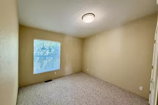 1699 N Terry St, Eugene, OR 97402 - Photo 27