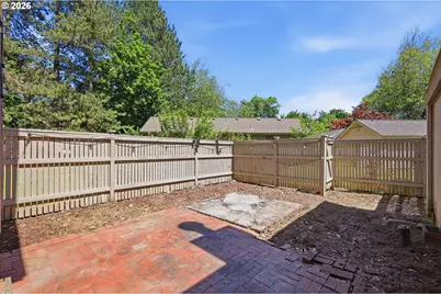 1329 Hammock St, Eugene, OR 97401 - Photo 41