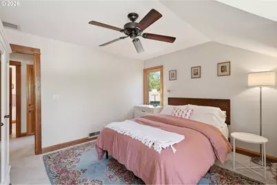 1329 Hammock St, Eugene, OR 97401 - Photo 37