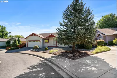 1785 Brookhurst Way, Grants Pass, OR 97527 - Photo 3