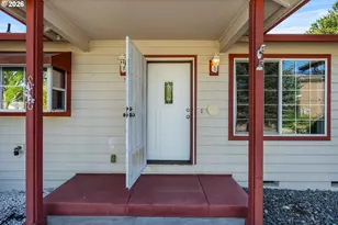 1785 Brookhurst Way, Grants Pass, OR 97527 - Photo 5