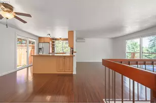 583 Lochmoor Pl, Eugene, OR 97405 - Photo 5