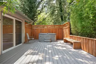 583 Lochmoor Pl, Eugene, OR 97405 - Photo 39
