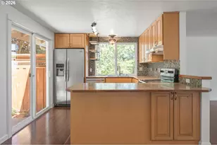 583 Lochmoor Pl, Eugene, OR 97405 - Photo 13