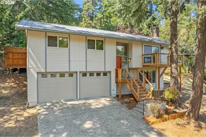 583 Lochmoor Pl, Eugene, OR 97405 - Photo 1