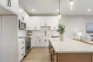 10125 SE 72nd Ave, Milwaukie, OR 97222 - Photo 9