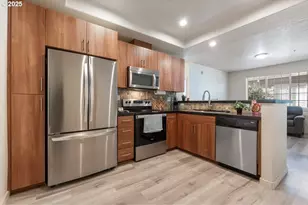 7902 NE Miriam Way, Hillsboro, OR 97006 - Photo 11