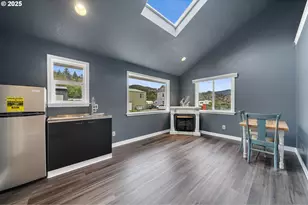 308 1st St, Garibaldi, OR 97118 - Photo 19