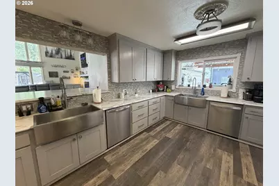 211 Sunset Ave, Keizer, OR 97303 - Photo 3
