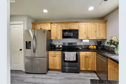 1025 SE Millright Ave, McMinnville, OR 97128 - Photo 9