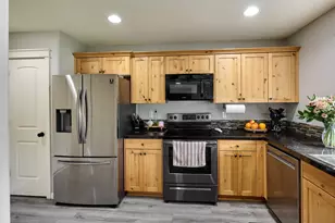 1025 SE Millright Ave, McMinnville, OR 97128 - Photo 9