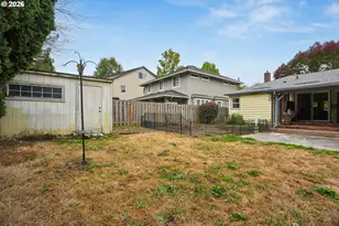 9206 N Van Houten Ave, Portland, OR 97203 - Photo 25