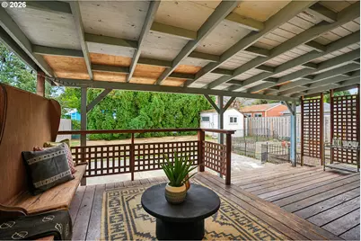 9206 N Van Houten Ave, Portland, OR 97203 - Photo 21