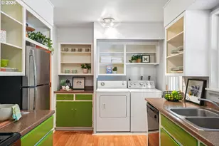 9206 N Van Houten Ave, Portland, OR 97203 - Photo 11