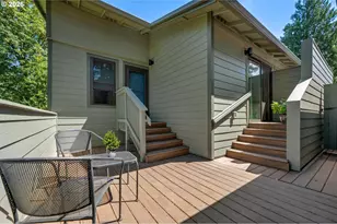 3835 SW Canby St, Portland, OR 97219 - Photo 3