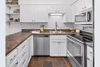 3835 SW Canby St, Portland, OR 97219 - Photo 13