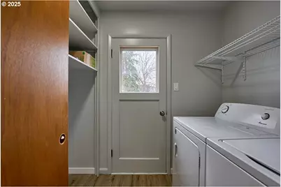 304 E Park St, Enterprise, OR 97828 - Photo 11