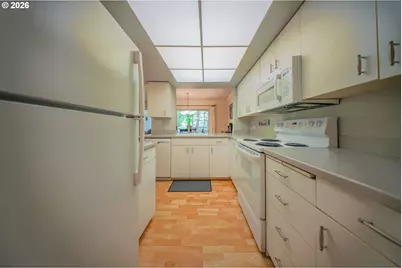 6605 W Burnside St #120, Portland, OR 97210 - Photo 15