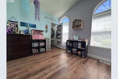 141 Cortland Ln, Eugene, OR 97404 - Photo 9