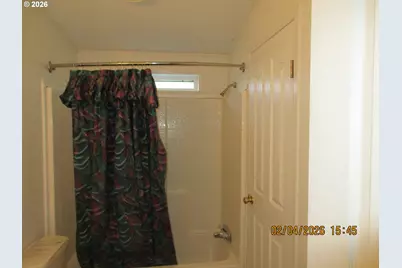 751 SE Meadowood Dr, Winston, OR 97496 - Photo 9