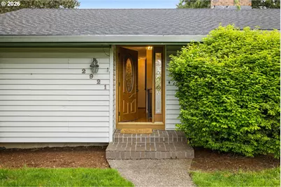 2921 SE Brian St, Hillsboro, OR 97123 - Photo 3