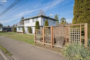 389 Maxwell Rd, Eugene, OR 97404 - Photo 3