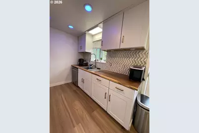 19305 SW York St, Beaverton, OR 97003 - Photo 11